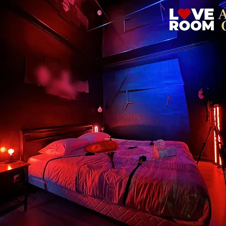 Adulte Only 洽马来里斯